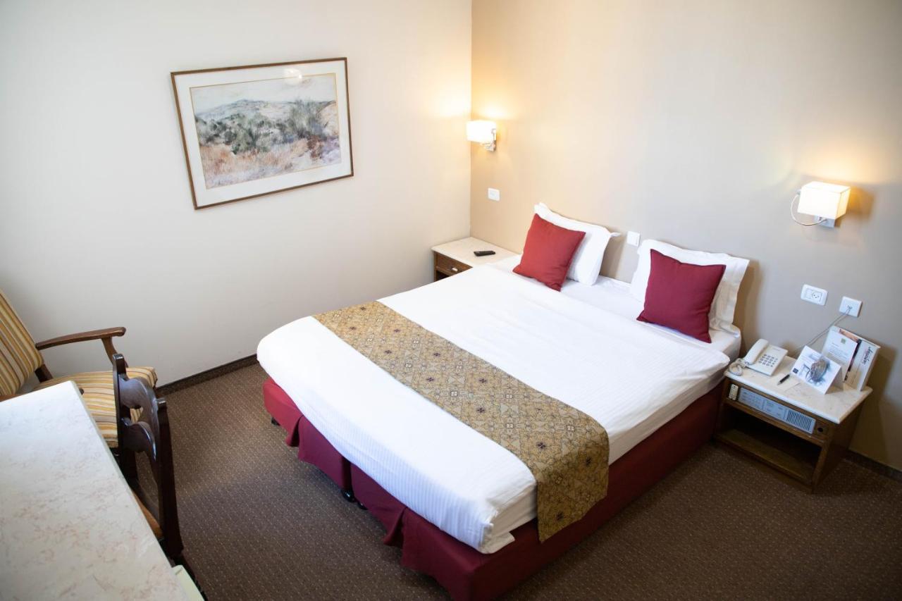Ymca Three Arches Hotel Йерусалим Екстериор снимка