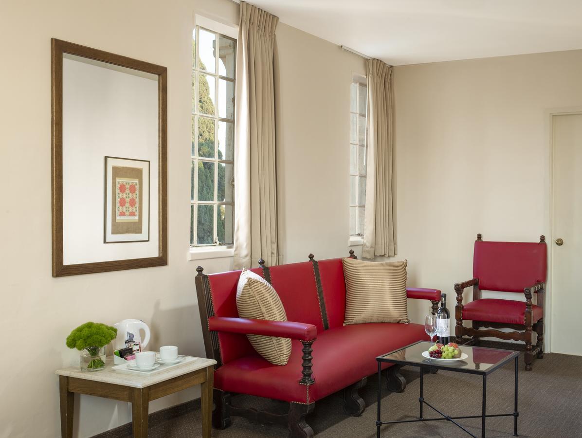 Ymca Three Arches Hotel Йерусалим Екстериор снимка